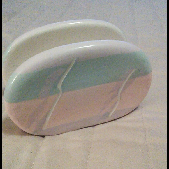 Vintage Vohann of Calif soap dish/towel holder - Picture 3 of 5